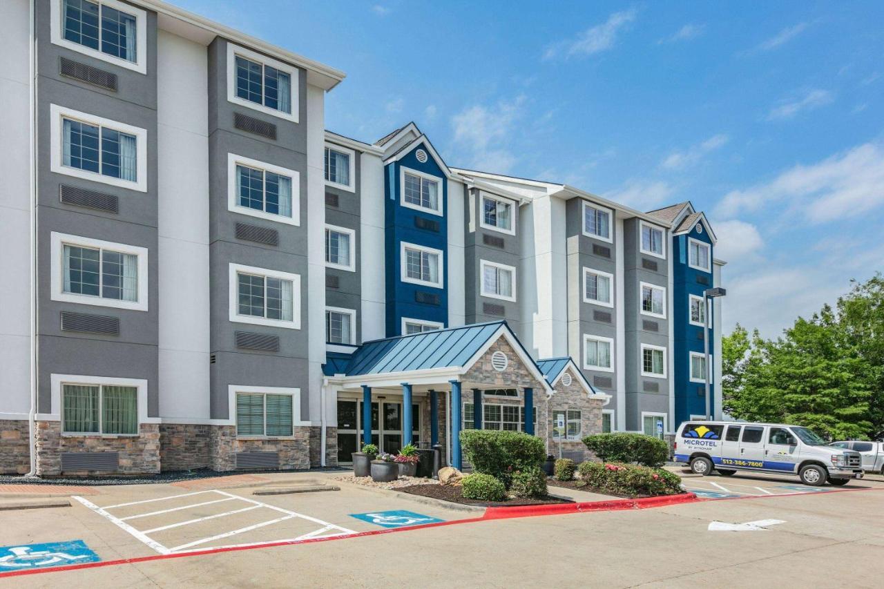 Microtel Inn & Suites By Wyndham Austin Airport Eksteriør bilde