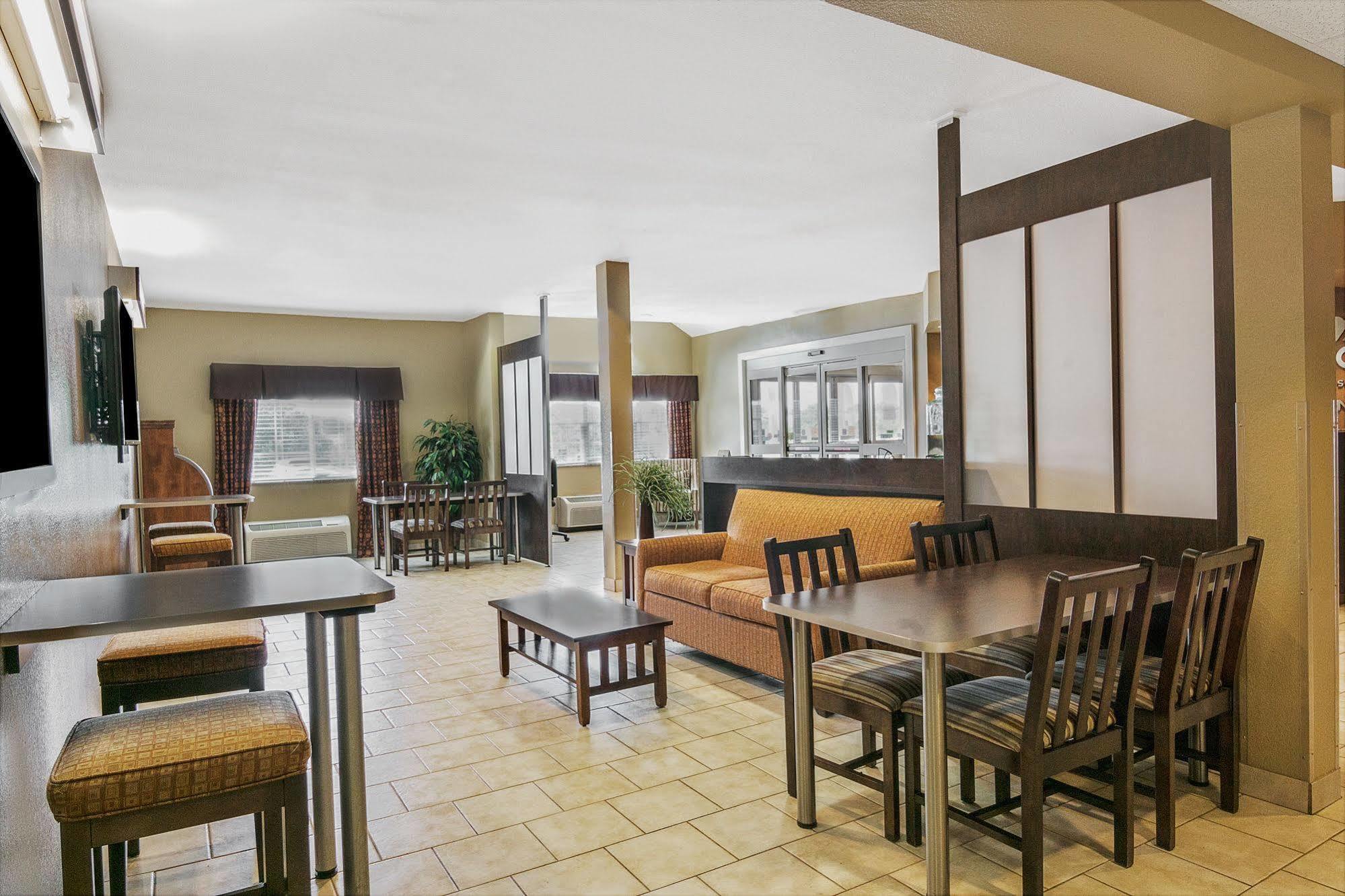 Microtel Inn & Suites By Wyndham Austin Airport Eksteriør bilde