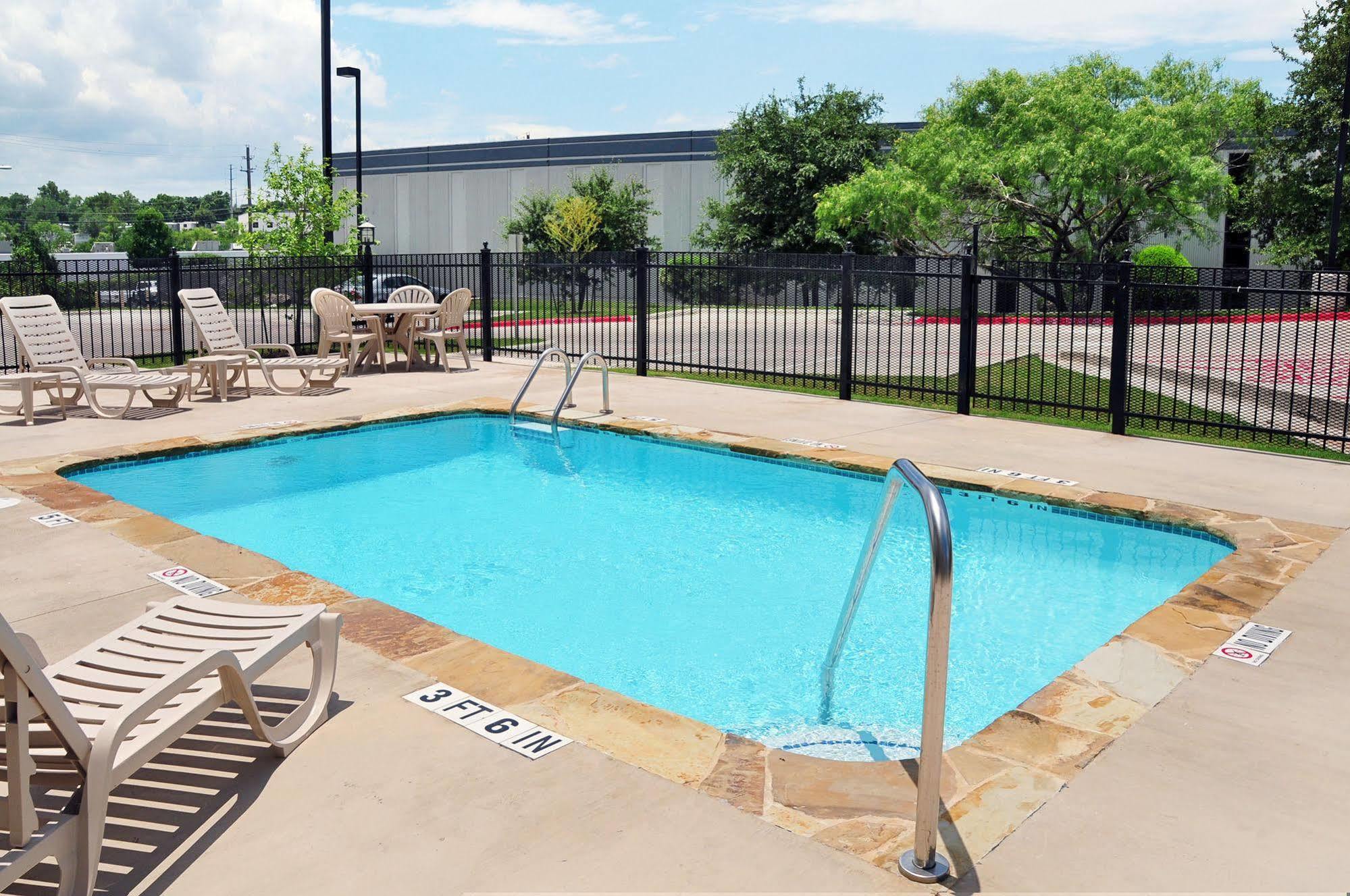 Microtel Inn & Suites By Wyndham Austin Airport Fasiliteter bilde